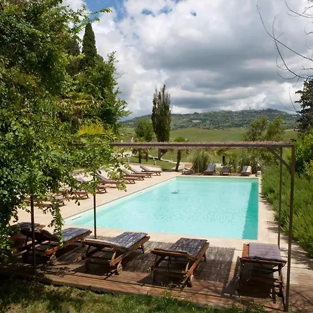 Schoene In Mit Gemeinsamem Garten * Volterra